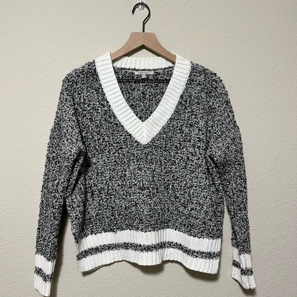 Sweaters - Cozy Casual V Neck Sweater S #3
